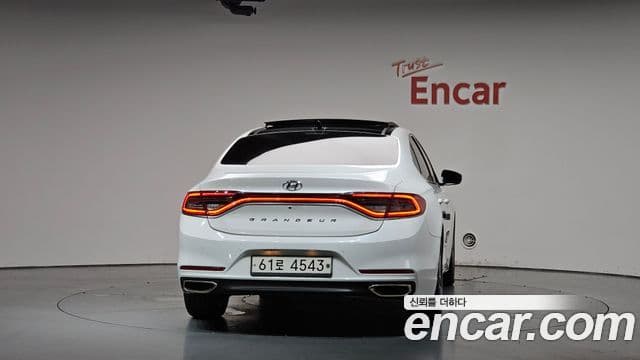 Hyundai Grandeur IG 4
