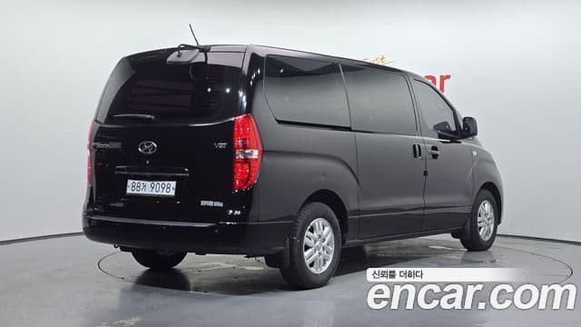 Hyundai Grand Starex 2