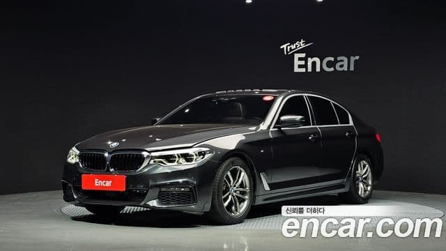 BMW 5 Series (G30)