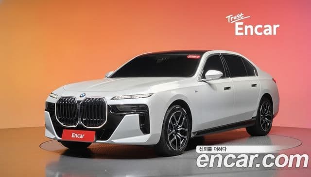 BMW 7 Series (G70)