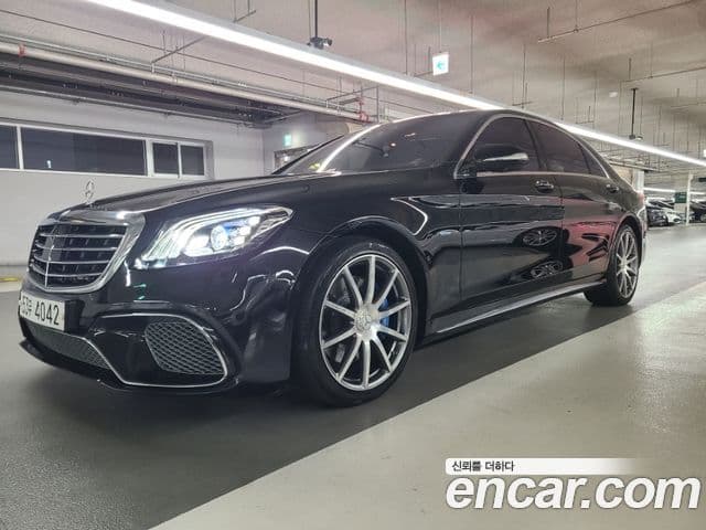 Mercedes-Benz S-Class W222 1