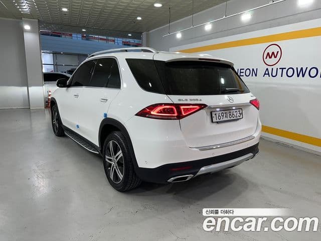 Mercedes-Benz GLE-Class W167 2