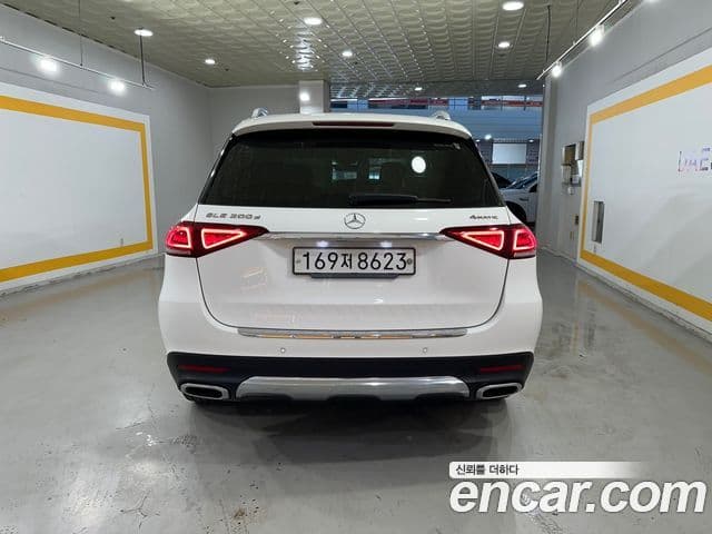 Mercedes-Benz GLE-Class W167 3