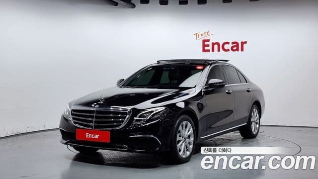 Mercedes-Benz E-Class W213 1