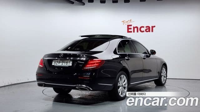 Mercedes-Benz E-Class W213 2