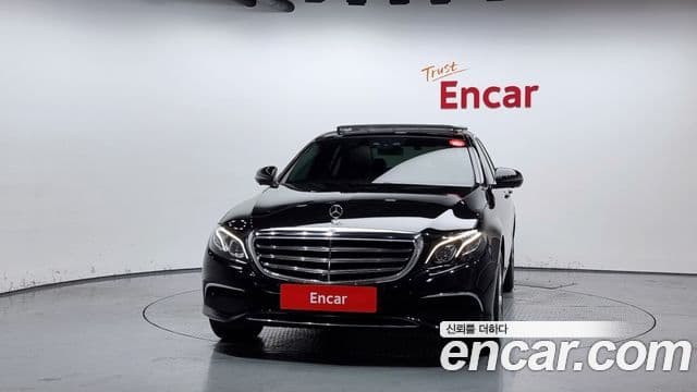 Mercedes-Benz E-Class W213 3