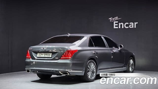 Genesis EQ900 2