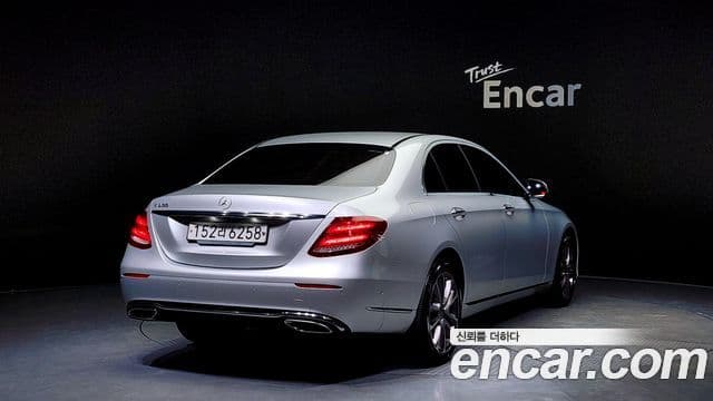 Mercedes-Benz E-Class W213 2