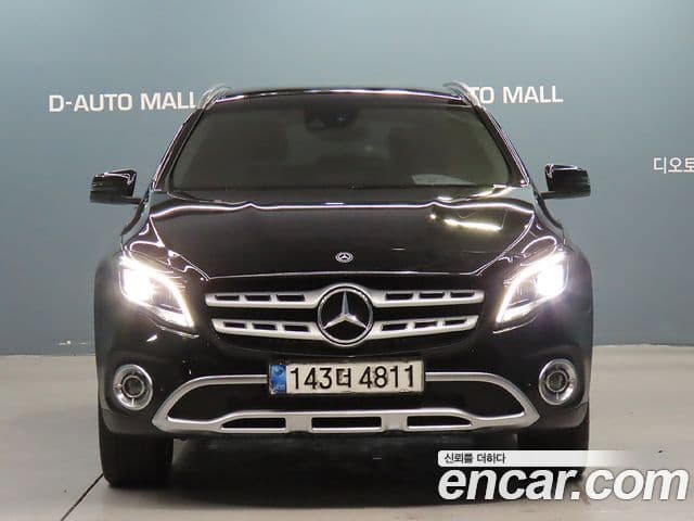 Mercedes-Benz GLA-Class X156 2