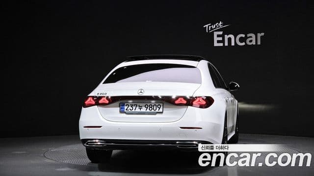Mercedes-Benz E-Class W214 3
