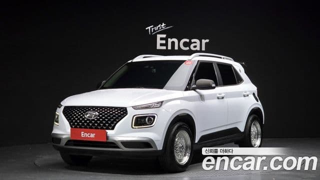 Hyundai Venue 1
