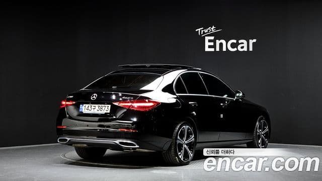 Mercedes-Benz C-Class W206 2