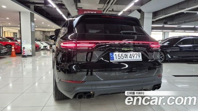 Porsche Cayenne (PO536) 3