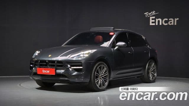 Porsche Macan 1