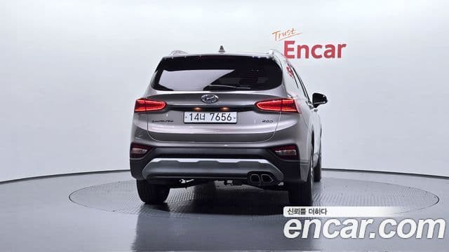Hyundai Santa Fe TM 4