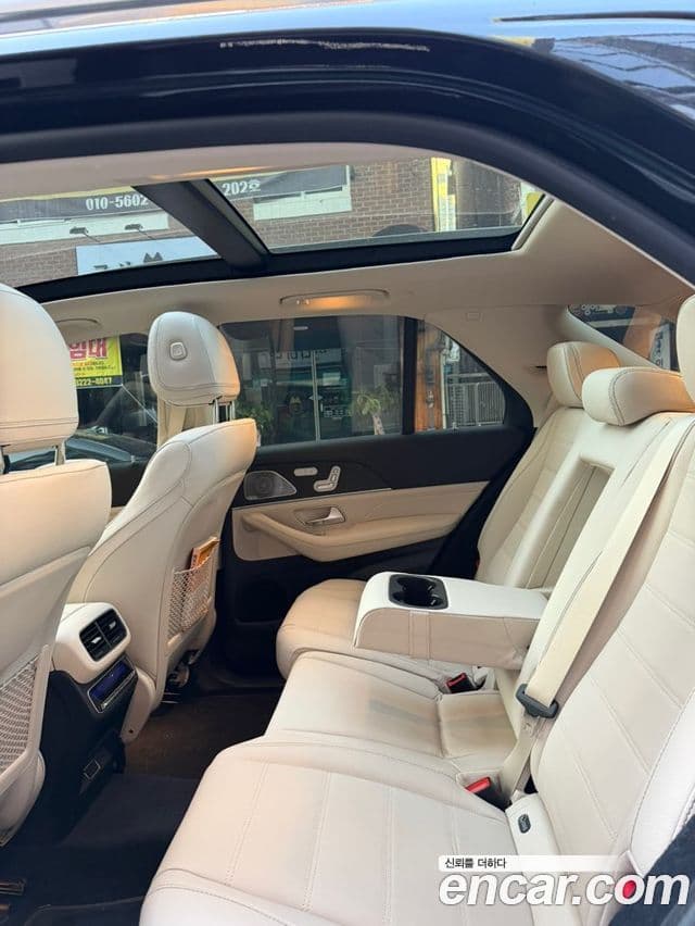 Mercedes-Benz GLE-Class W167 4