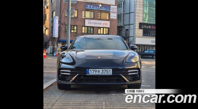 Porsche Panamera (971) 2