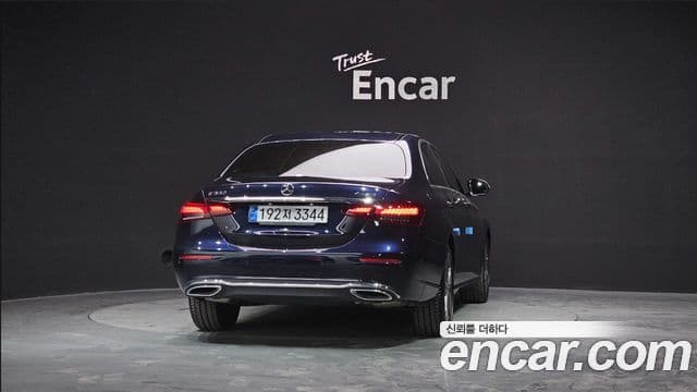Mercedes-Benz E-Class W213 3
