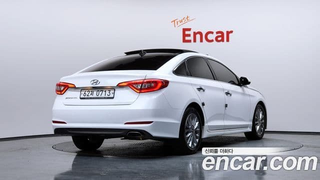 Hyundai LF Sonata 2