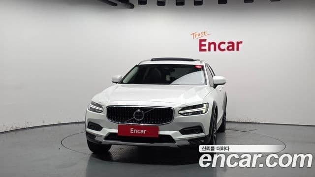 Volvo V90 Cross Country 3