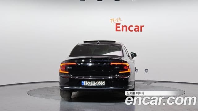 Volvo S90 4