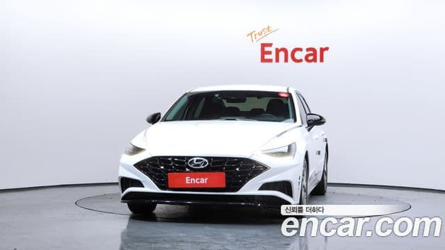 Hyundai Sonata (DN8) 3