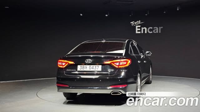 Hyundai LF Sonata 3