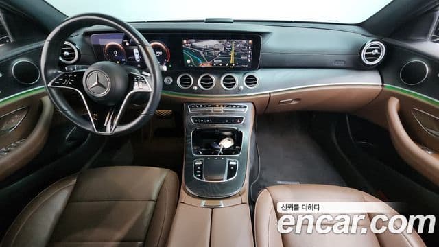 Mercedes-Benz E-Class W213 4