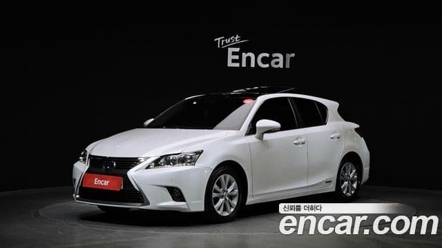 Lexus CT200h 1