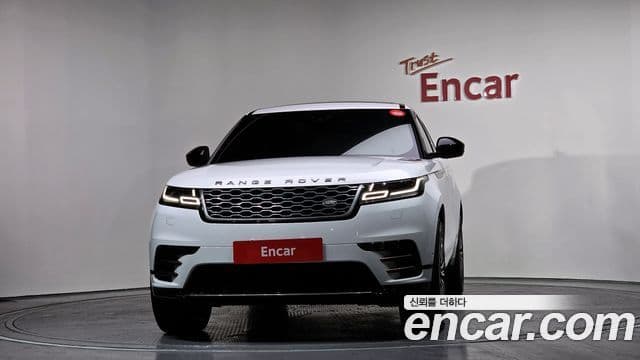 Land Rover Range Rover Velar 3