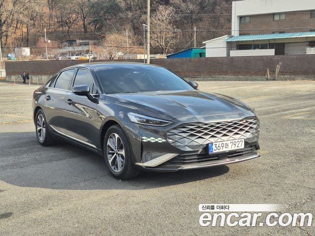 Kia K8 Hybrid 1