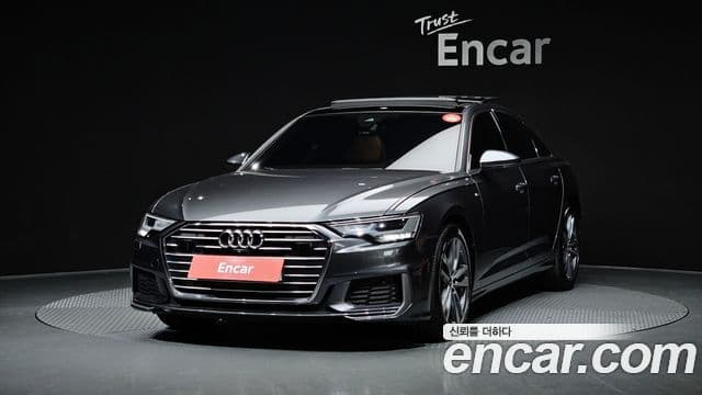 Audi A6 (C8) 1