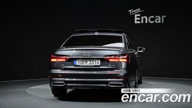 Audi A6 (C8) 4