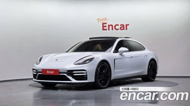 Porsche Panamera (971) 1