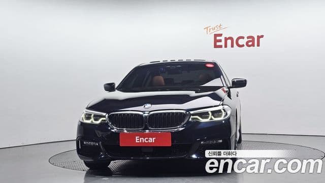 BMW 5 Series (G30) 3