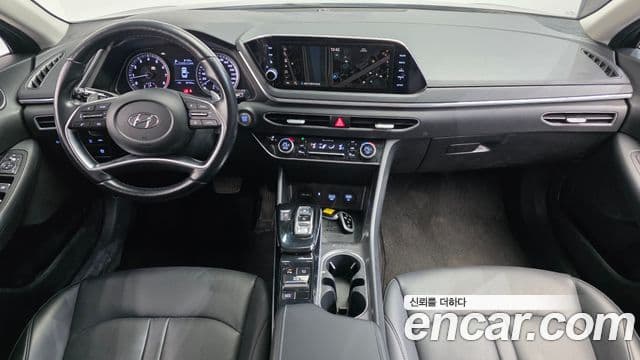 Hyundai Sonata (DN8) 4
