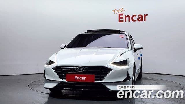 Hyundai Sonata (DN8) 3