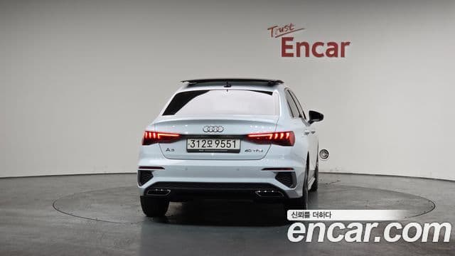 Audi A3 (8Y) 3