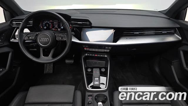 Audi A3 (8Y) 4