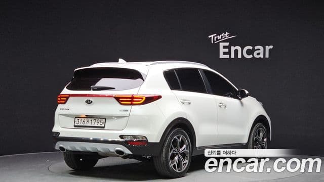 Kia Sportage The Bold 2