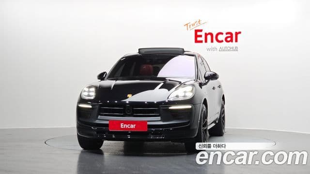 Porsche Macan 3