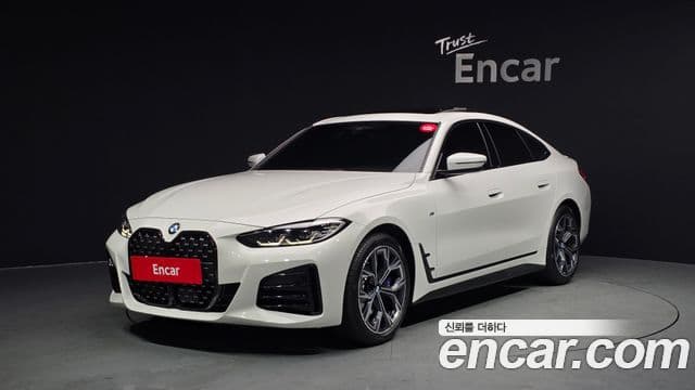 BMW 4 Series (G22)