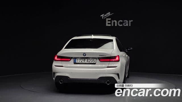 BMW 3 Series (G20) 4