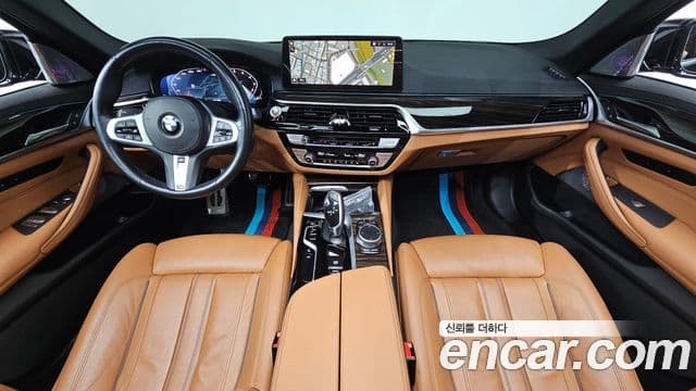 BMW 5 Series (G30) 4