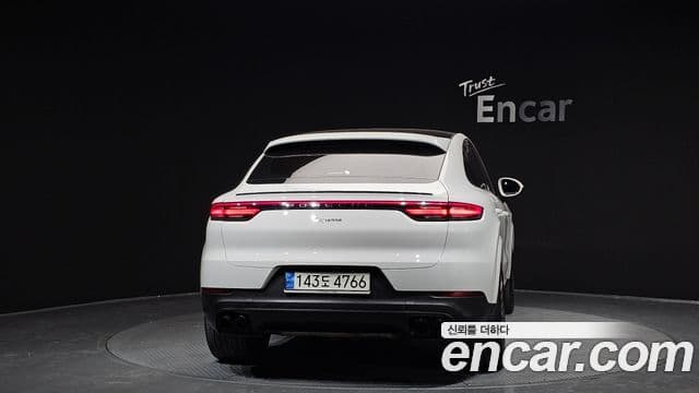 Porsche Cayenne (PO536) 4