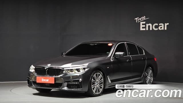 BMW 5 Series (G30)