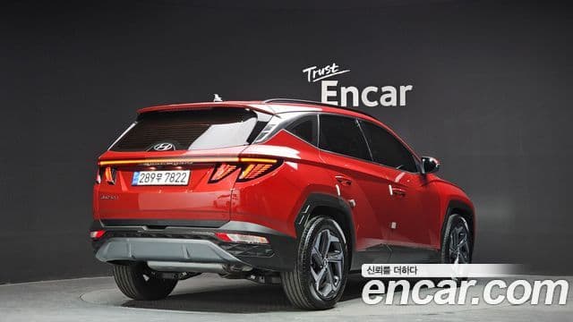 Hyundai Tucson (NX4) 2