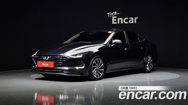 Hyundai Sonata (DN8) 1