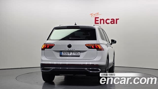 Volkswagen Tiguan 2nd Gen 4