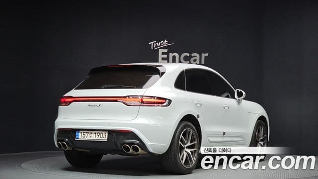 Porsche Macan 2